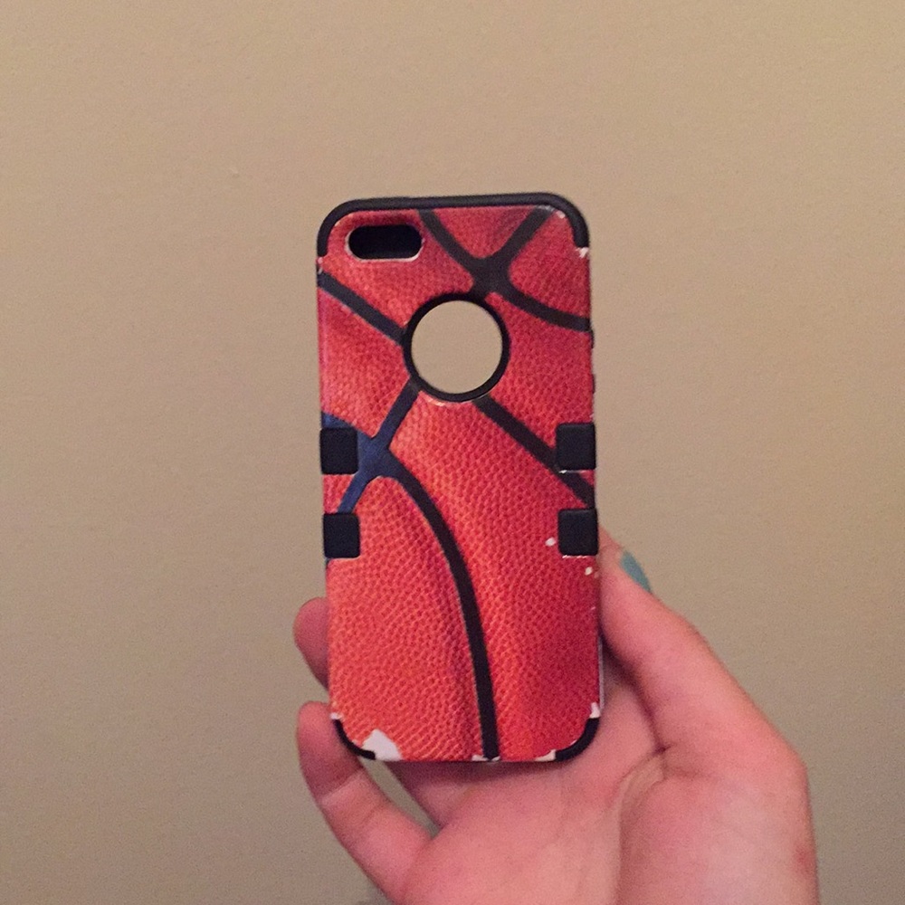 iPhone 5 basketball case